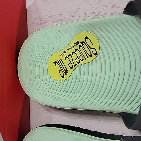 Nike Kawa Slide Black Mint Bronze Girls Size 13 New - Picture 4 of 8